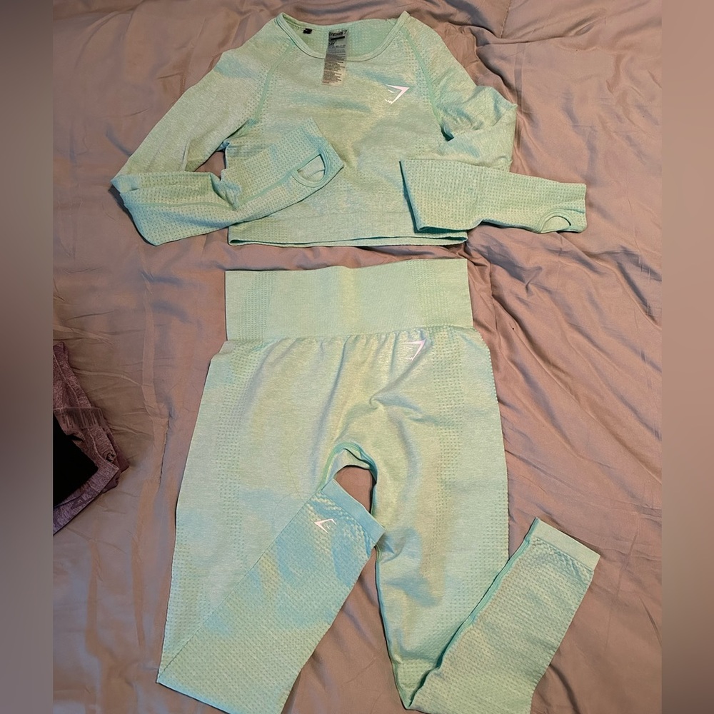Gymshark mint sea foam green set